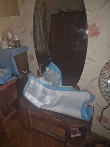 Qonaq otağı dəstləri: İşlənmiş, Servant, Dolab, Jurnal masası, Kredit yoxdur — 5