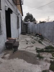 Həyət evləri və villaların satışı: M.Ə. Rəsulzadə qəs. 4 otaqlı, 70 kv. m, Orta təmir — 10