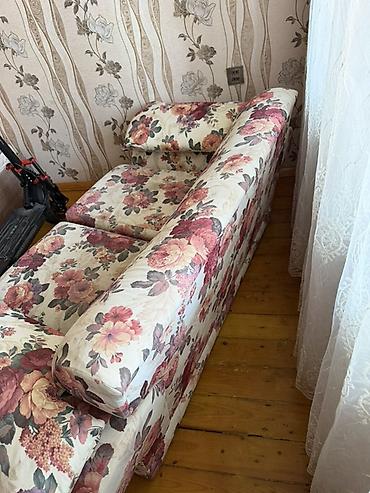 divan satisi: Güllü naxışlı yumşaq divan Səliqəli vəziyyətdə 2 nəfərlik yumşaq — 4