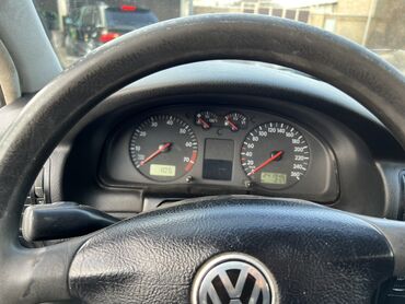 фольксваген пассат: Volkswagen Passat: 2000 г., 1.6 л, Механика, Бензин