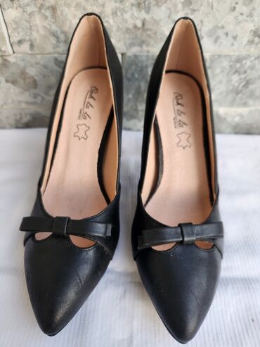 Salonke: Salonke, 38 — 11