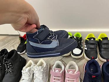 Детская обувь: Продаю!!! Детская обувь, б/у, но очень качественная и дорогая обувь ( — 4