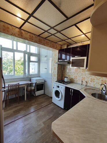 Uzunmüddətli kirayə mənzillər: 9 mkr,Adil Məmmədov küçəsi, bravo marketlə üzbəüz binada,9 — 9