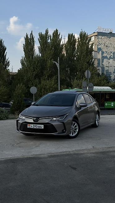 fit 2017: Toyota Corolla: 2020 г., 1.8 л, Вариатор, Гибрид, Седан — 1