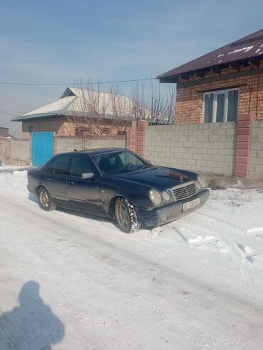 subaru forester 1998: Mercedes-Benz 220: 1998 г., 2 л, Автомат, Бензин, Седан