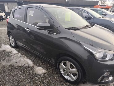 Chevrolet: Chevrolet Spark: 2016 г., 1 л, Вариатор, Бензин, Хэтчбэк — 2