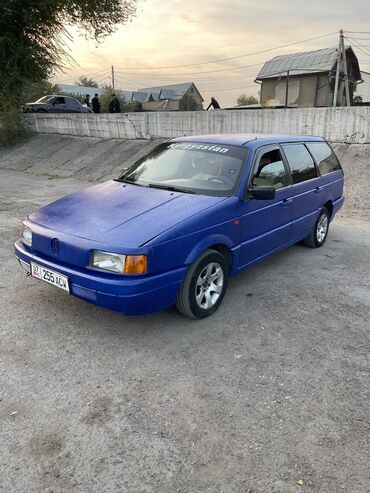 Volkswagen: Volkswagen Passat: 1994 г., 1.8 л, Механика, Бензин, Универсал