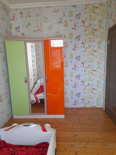 Həyət evləri və villaların satışı: Qaraçuxur qəs. 4 otaqlı, 100 kv. m, Orta təmir — 7