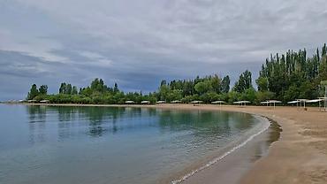 Продажа коттеджей и домов: Коттедж в Чайка Резорт. Вторая линия от берега в центральном квартале — 13