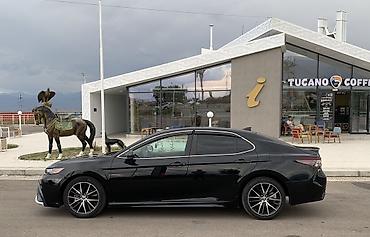 cd 70: Toyota Camry: 2021 г., Бензин — 8