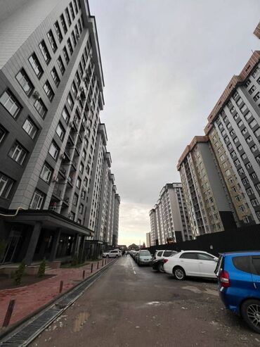 продаётся квартира джал: 2 бөлмө, 69 кв. м, Элитка, 3 кабат, ПСО (өзү оңдоп түзөтүп бүтүү үчүн)