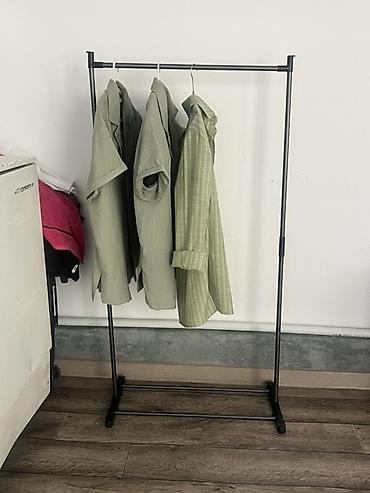 Напольная стойка-вешалка для одежды - Конструкция: один поперечный at lalafo.kg Напольная стойка-вешалка для одежды - Конструкция: один поперечный