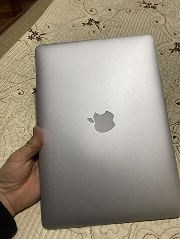 Ноутбуки Apple (MacBook): Apple MacBook (серебристый алюминий) Ключевые особенности: - Тонкий — 1