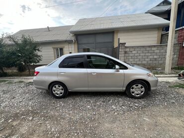 2 2 сди: Honda Fit Aria: 2004 г., 1.5 л, Автомат, Бензин, Седан