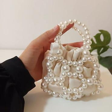 qızıl boyunbağı kişi: Muncuqdan hazırlanmış əl çantaları – elegan və diqqətçəkən aksessuar — 8