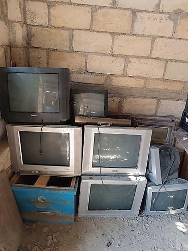 bluetooth qulaqlıq qiyməti: Televizorlar satılır. hamısı birlikdə. qiymət 500 azn — 1