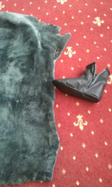 костюм черный: Маасы для тепла ваших ног,изготовлены из натур Кожи и меха натуральная