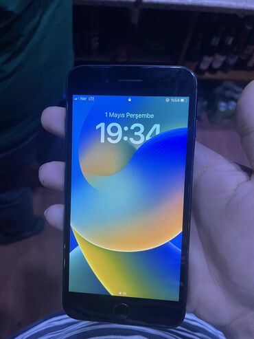 Apple iPhone: IPhone 8 Plus, 64 GB, Black Titanium