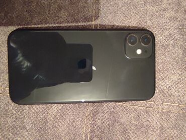 купить ноутбук в бишкеке бу: IPhone 11, Колдонулган, 64 ГБ, Кара, Каптама, 72 %
