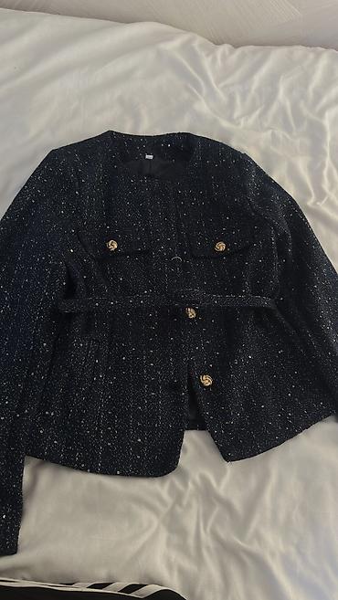 джинсы с подтяжками: Жакет под Zara Жакет из твида темно-синего цвета с эффектом легкого — 2
