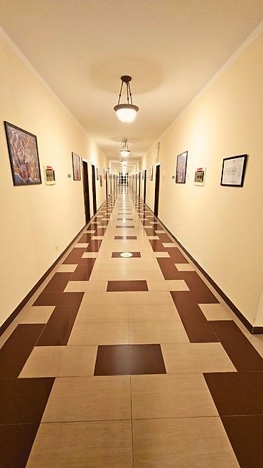 Kommersiya daşınmaz əmlakının satışı: Otel satış!! Obyektin ümumi ərazisi 1.5 hektardi. 3 mərtəbəli obyekt — 25