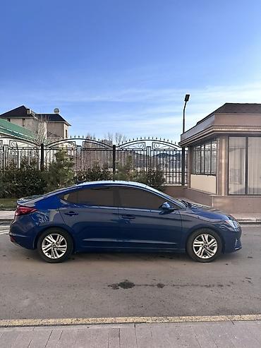 Hyundai: Hyundai Elantra: 2019 г., 2 л, Автомат, Бензин, Седан — 5