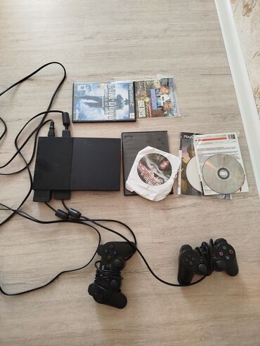 playstation 2 ikinci el: Her kese salam ps2 satiram 80manata almiwdim disksiz indi harda