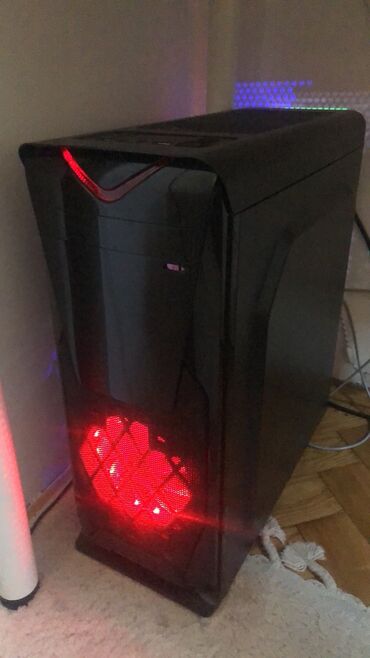 hhd and ssd: Prodajem kompjuter specifikacija: 16Gb ram 464Gb SSD Nvidia GeForce