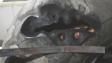 Шины: Ремонт шин на фронтальный погрузчик автокран экскаватор каток и — 4