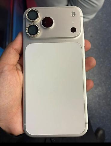 iphone 6s pulus: IPhone 17 Pro Max, Gümüşü, Qırıq — 3