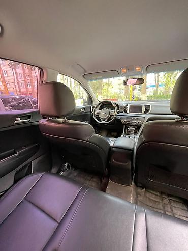 Kia: Kia Sportage: 1.7 l | 2017 il Krossover — 7