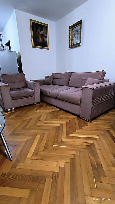stilski namestaj cena: Prodaje se garnitura za dnevni boravak koja se sastoji od troseda i — 2