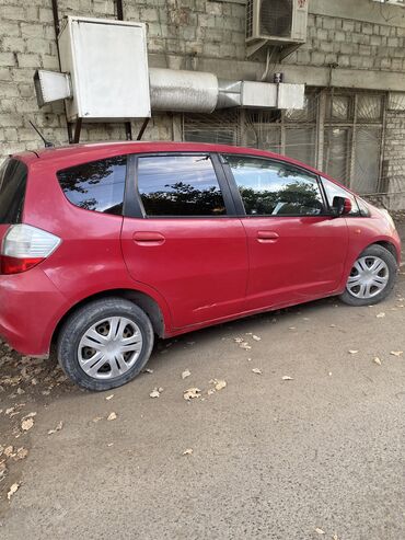 купить чехлы на гольф 4: Honda Jazz: 2009 г., 1.3 л, Автомат, Бензин, Хетчбек