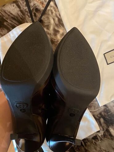 botik: Gucci dəri botları – Yeni! 👢✨ 🔸 Ölçü: 37 🔸 Rəng: Qəhvəyi 🔸 Vəziyyəti