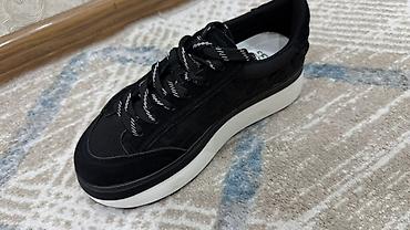 угги: Кроссовки, 40, 39, 39.5, UGG, Новый, цвет - Черный, Самовывоз — 5