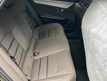 BYD: BYD Han EV: 1.5 l | 390 km Sedan — 4