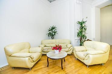 Günlük kirayə mənzillər: 4 otaqlı, Səbail r. r-nu — 11