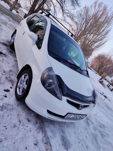 Honda: Honda Fit: 2002 г., 1.3 л, Вариатор, Бензин, Седан