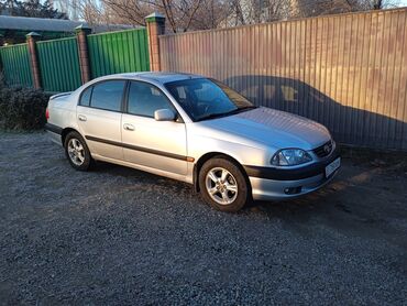 урунган машина: Toyota Avensis: 2001 г., 1.8 л, Механика, Бензин, Седан