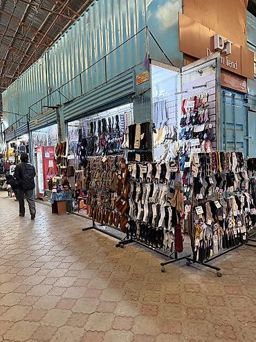 места для торговли: Продаю контейнер с местом, рынок дордой, мурас спорт Кишка проход — 1