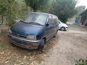 toyota progres: Nissan Serena: 1993 г., 2.2 л, Механика, Бензин, Минивэн