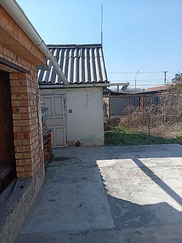 Продажа коттеджей и домов: Продается дом по ул.Иваницына р-н ГЭС-2, 3 комнаты, 82м², участок — 7