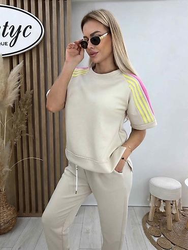 Gornji i donji deo: 04. Komplet trenerka 3.800 dinara A — 6