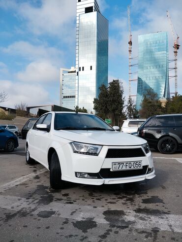 Çənlər, balonlar: Iran Khodro : 1.7 l | 2020 il 220000 km Sedan