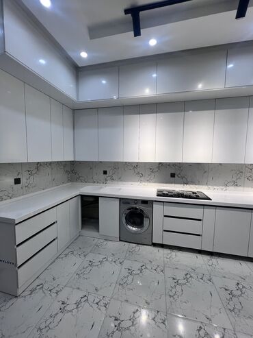 обеденный стол купить: Sifarişlə mətbəx dəsti, Özü çəkən petlələr, Mat laminat, Kredit yoxdur, Pulsuz çatdırılma