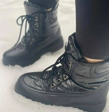 Čizme: Čizme, 35 — 6