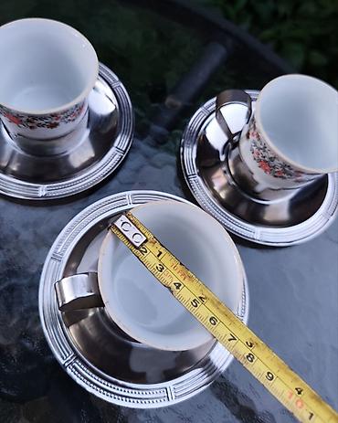 metalac džezve: Set od 5 šoljica za kafu/espreso sa tacnama - Materijal: bela — 5