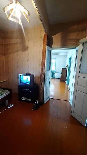 Продажа коттеджей и домов: Продается!!! Дом, в районе аламединского рынка s -64,52м2. В доме зал — 17