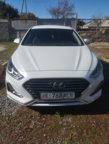 спринтер грузовой средний база: Hyundai Sonata: 2017 г., 2 л, Автомат, Газ, Седан