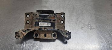 akumulator: NOSAC MENJACA ZA AUDI A3 - 5Q0199555R | Nosac menjaca Audi A3 — 1